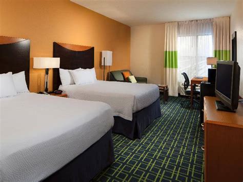 Fairfield Inn and Suites Orlando at Seaworld | Orlando Hotels ...