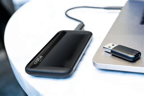 Crucial X8 1TB Portable SSD CT1000X8SSD9 | lupon.gov.ph