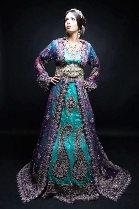 Pin by Zakia Bellarabi on Moroccan wedding caftan | Princess outfits, Dresses, Arabic clothing