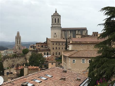 Girona, Spain - Girona Cathedral : r/CityPorn