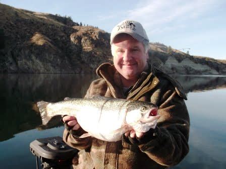 Northwest Salmon and Steelhead Fishing: Lake Chelan - Rufus Woods Lake ...