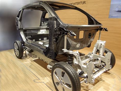 Plastics in Car Chassis Design Yield Important Benefits