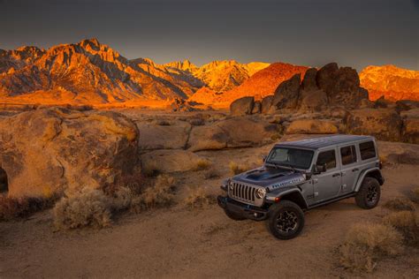 Jeep adds Wrangler 4xe to electrified lineup