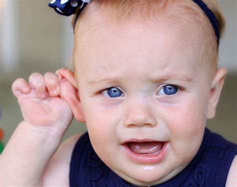 8 Common Signs of Ear Infection in Babies