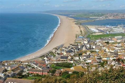 The beautiful but quiet Island with stunning views of Chesil Beach and ...