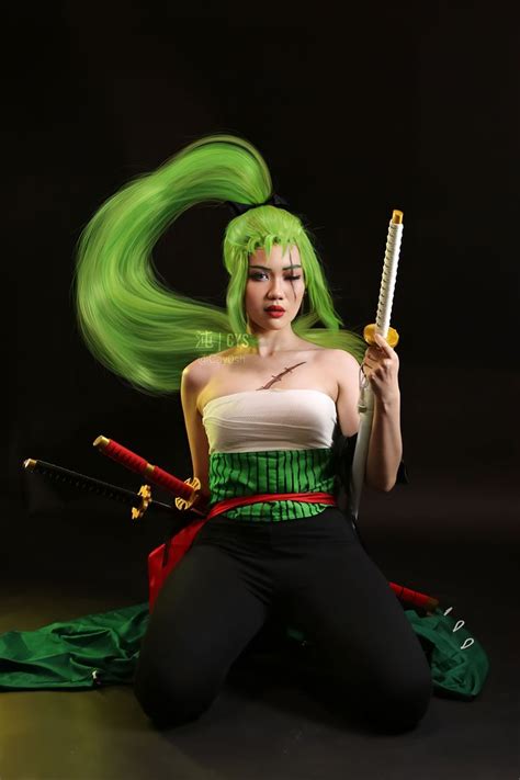 Female ZORO Cosplay | Cosplay feminino, Fantasias infantis, Fantasias ...