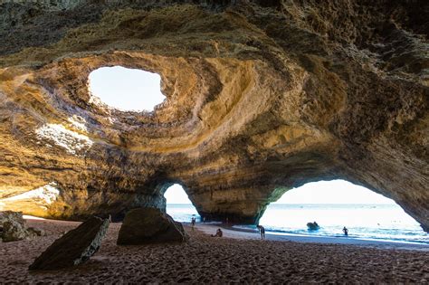 Benagil Beach and Cave (Praia de Benagil), Lagoa, Algarve, Portugal ...