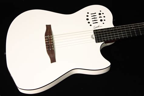 Godin Multiac Nylon SA White HG (SN: 14312101) | Gino Guitars