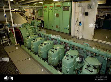 Engine room of cruise ship hi-res stock photography and images - Alamy