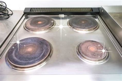 Effective Tips on Cleaning a Burnt Electric Hob | Easy Step-by-Step ...