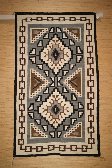 Image result for navajo weaving | Navajo rugs, Native american rugs ...