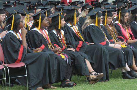 Dothan High School holds 2017 graduation