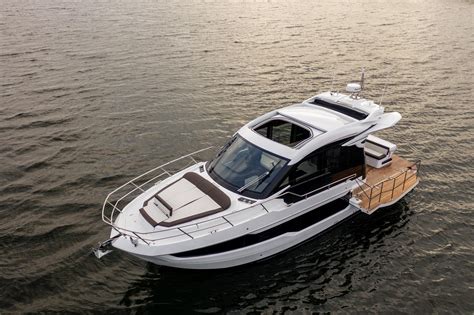 Best New Cabin Cruiser Boats For 2022 - YachtWorld