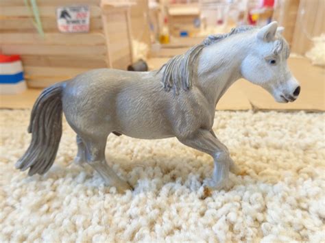 New Retired Schleich Horses! - Buckthorn Stables