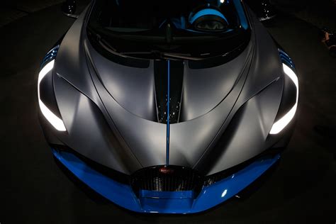 Bugatti Divo Looks Spectacular Under Any Light, Check It Out In 92 Images From Paris | Carscoops