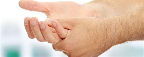 5 Potential Causes of Stiff Hands | The Hand Society