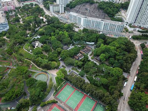 The fascinating history of the crime-ridden Kowloon Walled City - We ...