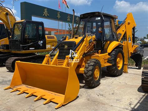 The Parts of a Backhoe Loader and Their Uses | ShiWen Construction ...