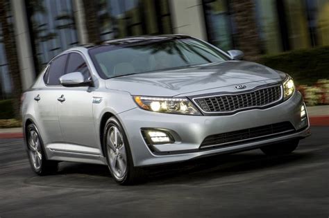 Kia K5 II 2015 - now Sedan :: OUTSTANDING CARS