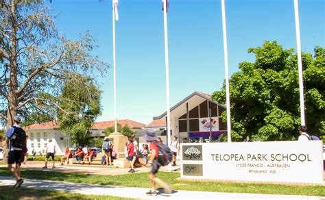 Joyeux anniversaire! Canberra's oldest school - that was also a hospital for nine days - is ...