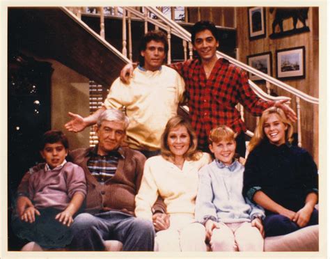 SCOTT BAIO/WILLIE AAMES/NICOLE EGGERT/CHARLES IN CHARGE/8X10 COPY PHOTO ...