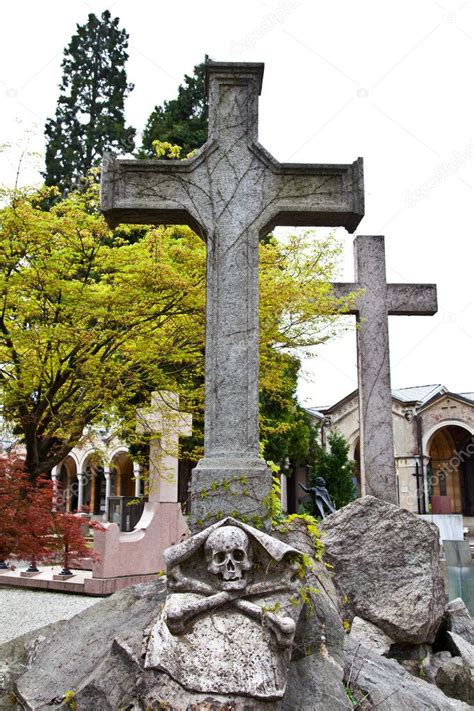 Cemetery architecture - Europe Stock Photo by ©perseomedusa 23535891