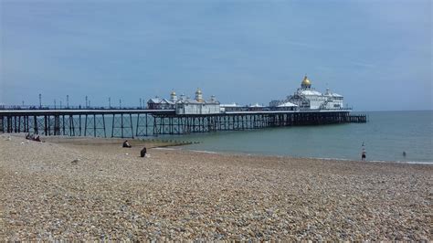 Eastbourne beach : r/pics