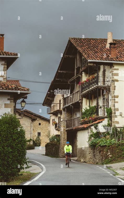 Pamplona old town architecture hi-res stock photography and images - Alamy