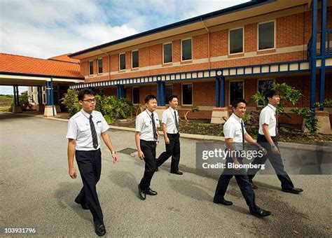 11 Singapore Flying College Stock Photos, High-Res Pictures, and Images - Getty Images