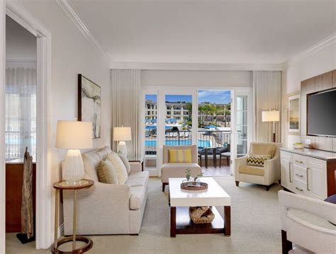 Hotel Rooms In Newport Beach, CA | Hotel Near Fashion Island