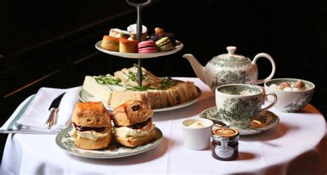 The Ultimate Guide to Afternoon Tea Etiquette | Aristocracy London