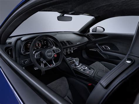 2023 Audi R8: 52 Interior Photos | U.S. News