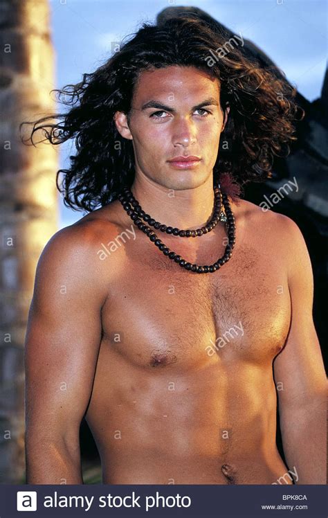 JASON MOMOA BAYWATCH: HAWAIIAN WEDDING ; BAYWATCH: THE REUNION Stock Photo: 31156506 - Alamy