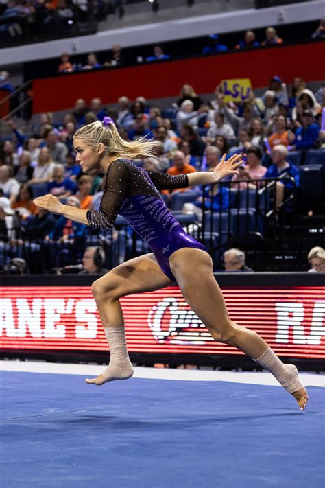 OLIVIA DUNNE at Florida vs LSU Gymnastics Meet in Gainesville 02/23 ...