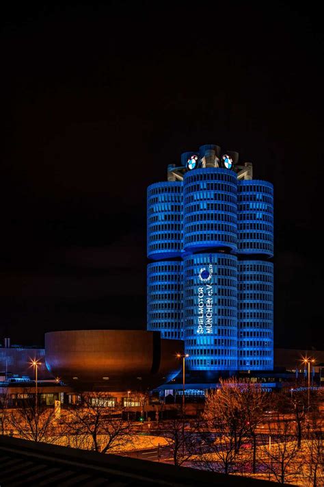 BMW Group headquarters in the north of Munich on the evening of 18 December 2017: Light ...