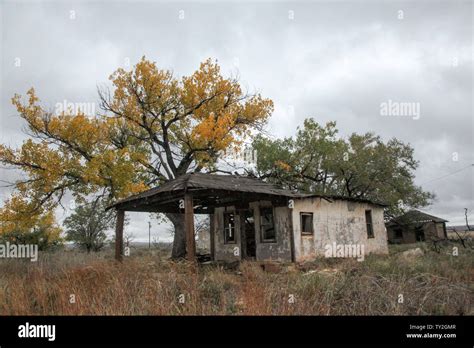 Glenrio ghost town along Historic route 66, Glenrio, Texas Stock Photo ...