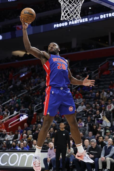 Stewart agrees to rookie contract extension with Pistons - Pickin ...