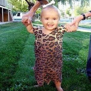 Pebbles Flintstone Baby Costume | AllFreeHolidayCrafts.com