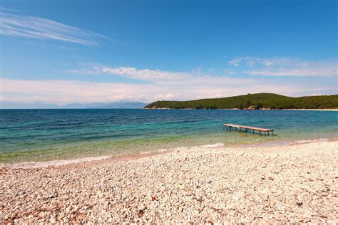 Avlaki, the "wild" pebble beach of the northeast coast