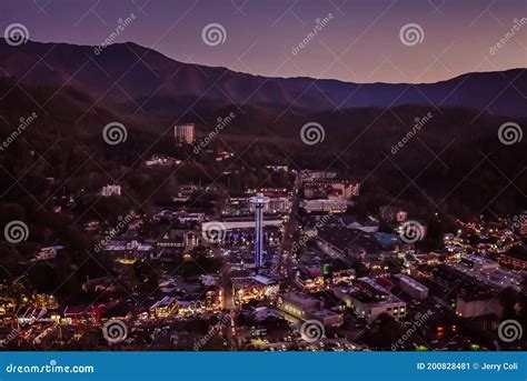 Sunset in Gatlinburg, Tennessee Editorial Photo - Image of space, smoky: 200828481