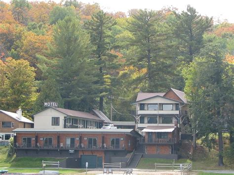 PINE KNOLL LODGE AND CABINS - Updated 2024 Prices & Motel Reviews (Old Forge, NY)