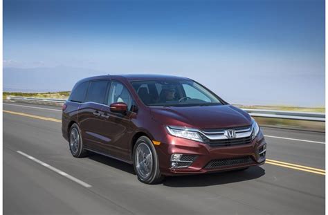 All-Wheel-Drive Minivans: What Are My Options? | U.S. News & World Report