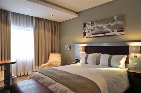 HOLIDAY INN JOHANNESBURG - ROSEBANK, AN IHG HOTEL - Updated 2024 Reviews, Photos & Prices