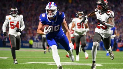 Bills QB Josh Allen Makes Big Statement on Rookie TE After Breakout ...