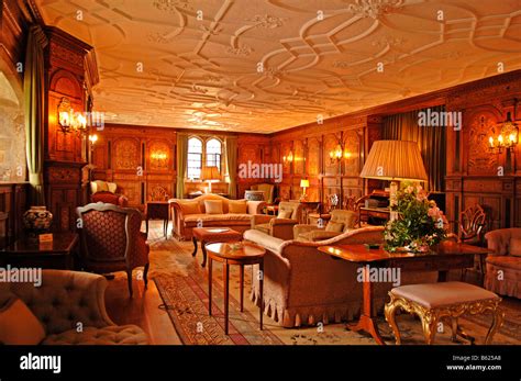 Hever castle interior hi-res stock photography and images - Alamy