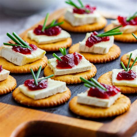 No Bake Cranberry Brie Bites - Easy Bite-Size Appetizers