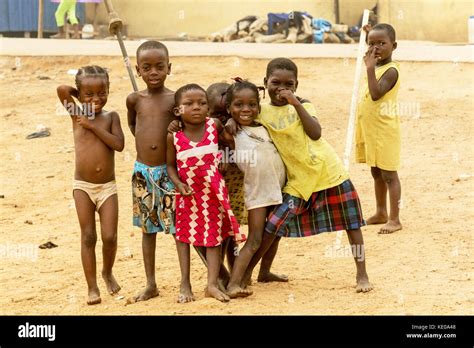 Accra, Ghana - December 28, 2016: happy children in a street in Accra, Ghana Stock Photo - Alamy