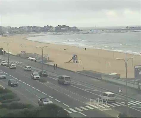 Webcam Saint Nazaire Port Loire-Atlantique Pays de la Loire beaches. Live weather streaming web ...