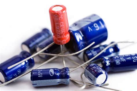 What Are Applications of Capacitors?