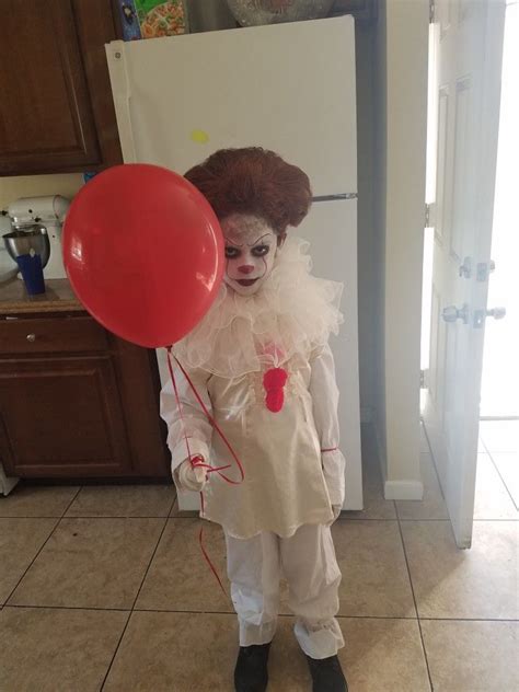 Pennywise diy costume | Fall family photo outfits, Halloween party decor, Couple halloween costumes